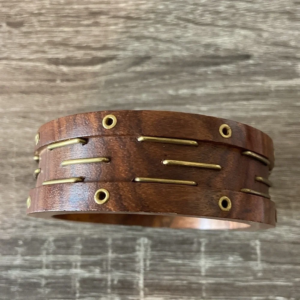 Boho wood bracelet gold wire hippie western coastal cowgirl festival resortwear